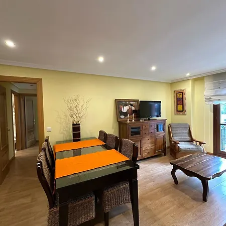 Plaza Laverde Ruiz Apartment *