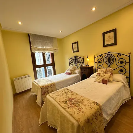 Apartment Plaza Laverde Ruiz Nueva De Llanes